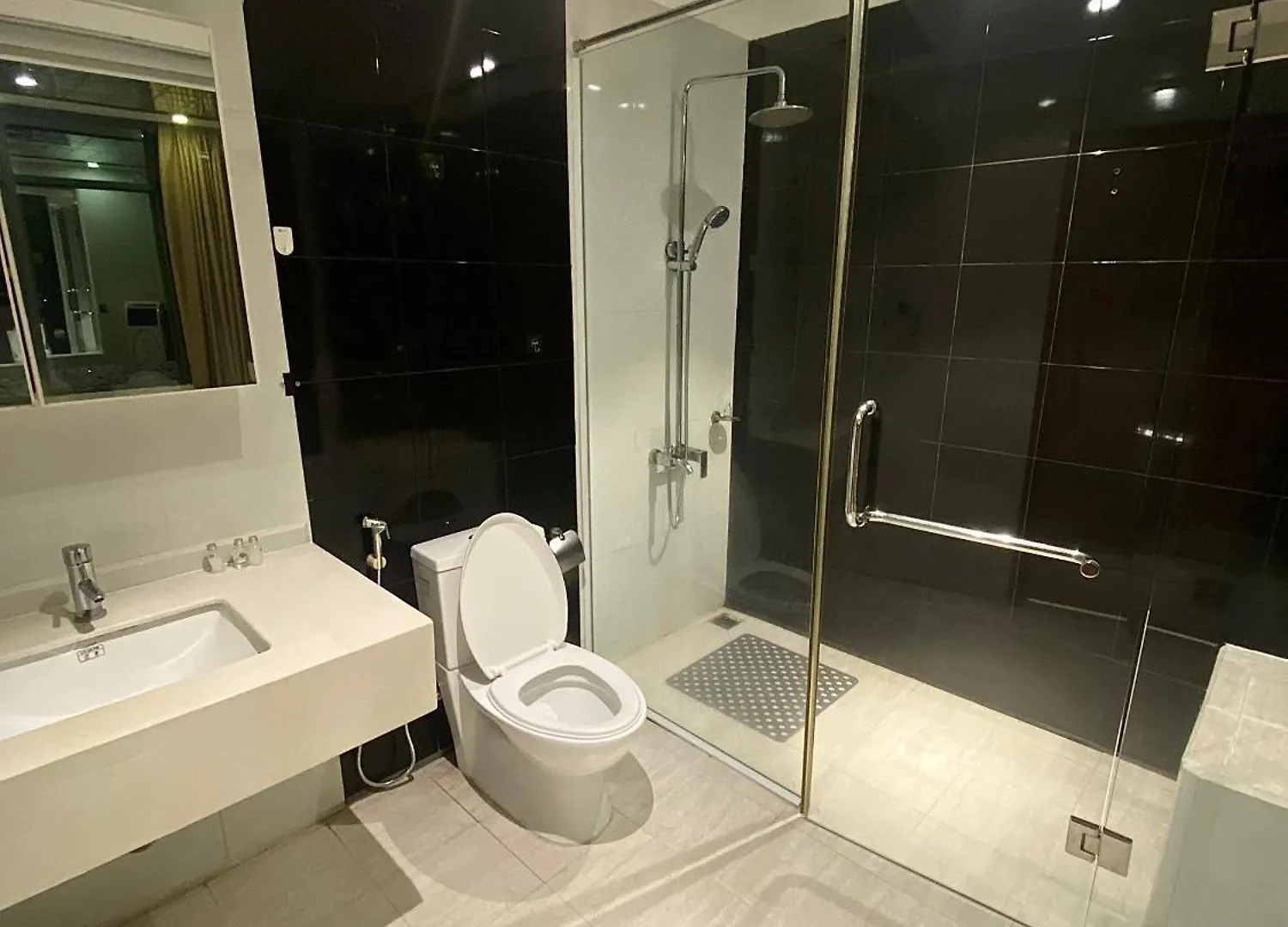 Ch Muong Thanh Luxury View Bien 60 Tran Phu 나트랑 베트남